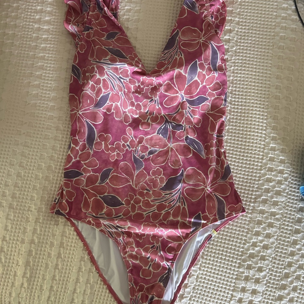 EUC Summersalt size 12LT ruffle backflip swimsuit